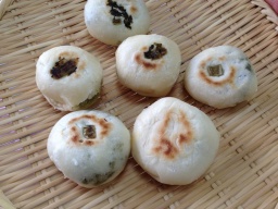 なべくら高原・森の家 炭火でおやきを作ってみよう!