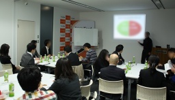 成長し続ける介護事業所の利用者獲得方法とは?