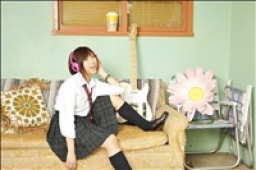 JURIAN BEAT CRISIS デビューアルバム発売記念ミニライヴ スペシャル・ゲスト：渡瀬マキ（LINDB...