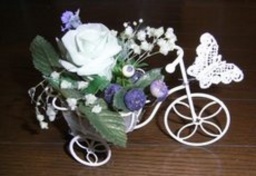 ５月１５日(水) Ａrioの“Ｈａｐｐｙ Ｗｅｄｎｅｓｄａｙ” 「プリザーブドフラワー アレンジメン...