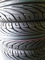 輸入車タイヤ激安 タイヤ激安 大阪 和泉市 岸和田市 泉大津市 堺市