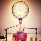 こころとからだをひらく〜 Kirtan & ヴォイスワーク with 堀田義樹