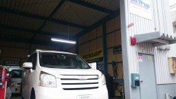 ノア　ボクシー　タイヤ激安泉大津市・高石市・和泉市・堺市 タイヤ激安和泉市