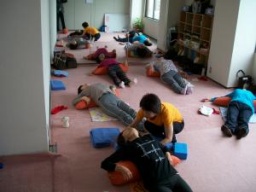 眠れる心地良さ・・・ 第1回『グラヴィティー ヨガ』体験講座