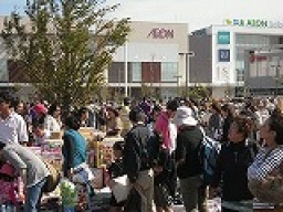 4/13(土)越谷レイクタウン 埼玉 越谷 BIGフリマ 250店舗 プロOK