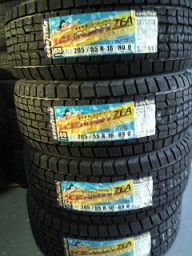 スタッドレスタイヤ販売 予約販売開始 スタッドレスタイヤ格安大阪 和泉市 堺市など