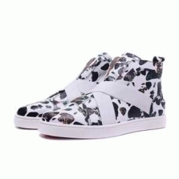 ドレッシーな雰囲気を持つルブタン スニーカー コピー