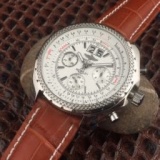 贈り物にも◎ 2016 BREITLING-ブライトリング 男性用腕時計