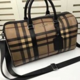 収納性が高いバーバリー コピー