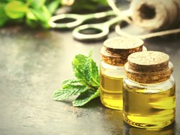 おふろcafe bijinyu　和ハッカ精油で作る虫除けスプレー