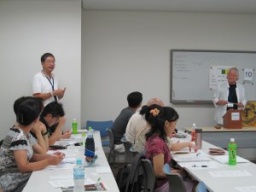 話し方、スピーチを英語で楽しく学べる非営利学習会(トーストマスターズ、武蔵小杉、英語中上...