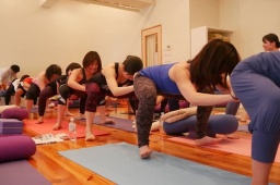 浜松市西区＜4/8（土）＞解剖学をベースに、骨盤に特化したメソッドを学ぼう！