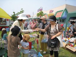 10/16(日)★無料フリマ★玉越中川店-名古屋市