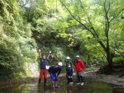 南房総の海と川を楽しもう! シャワーウォーキング ~沢の中を歩いて、ダイブして、大冒険~