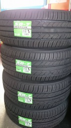 和泉市タイヤ激安、取付工賃・ハイキタイヤ処分料金、税込みにてタイヤ激安販売中!