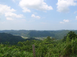 房総を歩こう　～秋の山歩きと茅葺古民家体験～