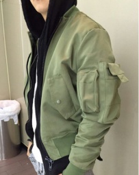 よりファッション感を作り出しリックオウエンス スーパーコピースニーカー