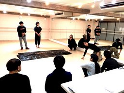 ★★★インプロ（即興劇）形式で学ぶ、東京の演技/演劇ワークショップ（中級者向け）★★★