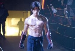 「TEKKEN 鉄拳」ジョン・フー サイン入りポスター 2名様にプレゼント！