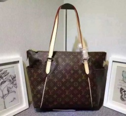 おすすめ品　ルイヴィトン LOUIS VUITTON 　モノグラム　ハンドバッグ　大容量_品質保証