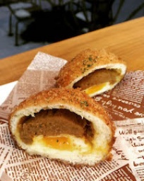 半熟玉子入りカレーパンを召し上がれ！ | ハウスクエア横浜