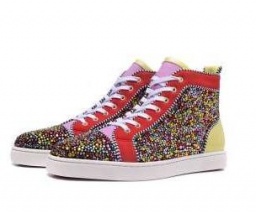 防水性などの機能を追及したクリスチャン ルブタン コピーシューズ