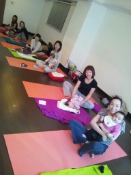 ◆ママヨガ&ベビーマッサージ ~ 産後1ヶ月から3才くらいまで◆