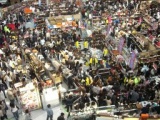 めちゃ得！ブランドリセール市in紙屋町シャレオ　中央広場