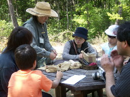 なべくら高原・森の家 森の素材で草木染め