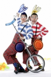 クラウンロケットパフォーマンスショー