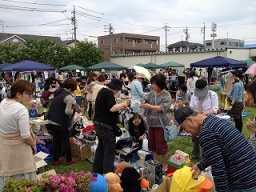 【6/17(日)開催】☆無料フリマ☆チャリティフリーマーケット玉越中川店☆ 大好評につき開催!