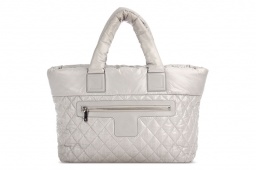 2016シャネルバッグコピー新着登場！