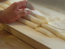 行列のできるうどん店オーナーが語る!うどんで大儲けできる話