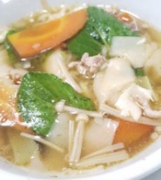 具だくさんワンタンスープを召し上がれ！ | ハウスクエア横浜