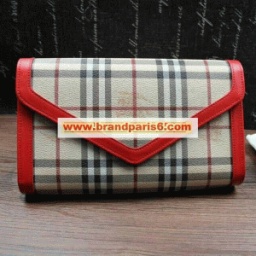 手元に在庫あり！Burberryバーパリーやっぱり欲しい定番チャックレディースショルダーバッグ レ...