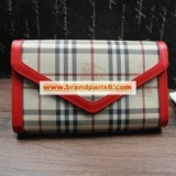 手元に在庫あり！Burberryバーパリーやっぱり欲しい定番チャックレディースショルダーバッグ レ...