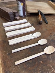 WOOD STUDIO KUZE'S 文化の日に木彫りのスプーン作り、ワークショップのお知らせ