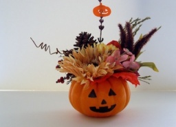 ハロウィンかぼちゃオーナメントづくり | ハウスクエア横浜