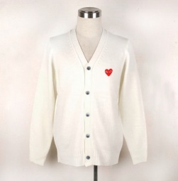 コムデギャルソン コピーのMA-1はしゃれ感をアピール