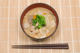 野菜たっぷり豚汁を召し上がれ！ | ハウスクエア横浜