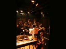 [日帰りツアー・体験イベント] 【土日祝】今日は私がステージに！『懐かしの昭和歌謡を唄って、...