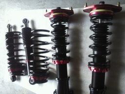 ウイッシュ　車高調　WISH車高調　フルタップ式車高調