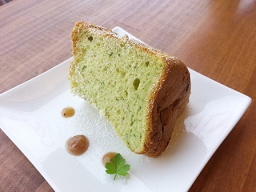 小松菜シフォンケーキを召し上がれ！ | ハウスクエア横浜