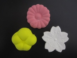 体験コーナー「和菓子のレプリカを作ろう」（7月16日～9月4日の土日・祝日） | 新潟県立歴史博...