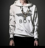 シンプルロゴがおしゃれ！トレンドのミリタリーをさりげなくのboy london コピーパーカー