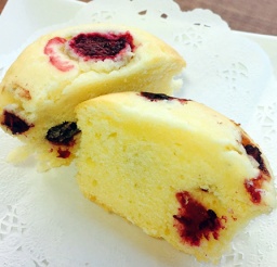 ミックスベリーマフィンを召し上がれ！ | ハウスクエア横浜