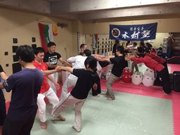 コンタクト・インプロビゼーション