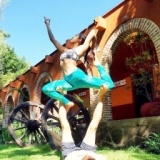 初めてのアクロヨガ体験！