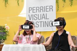 南仏の空の上で、「ペリエ」を飲もう！ | PERRIER Visual Tasting