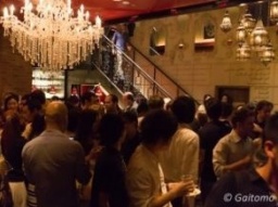 4月15日(日)18:00～ ★ 麻布十番 シャンデリアの下で旅行好き集まれGaitomo国際交流パーティー